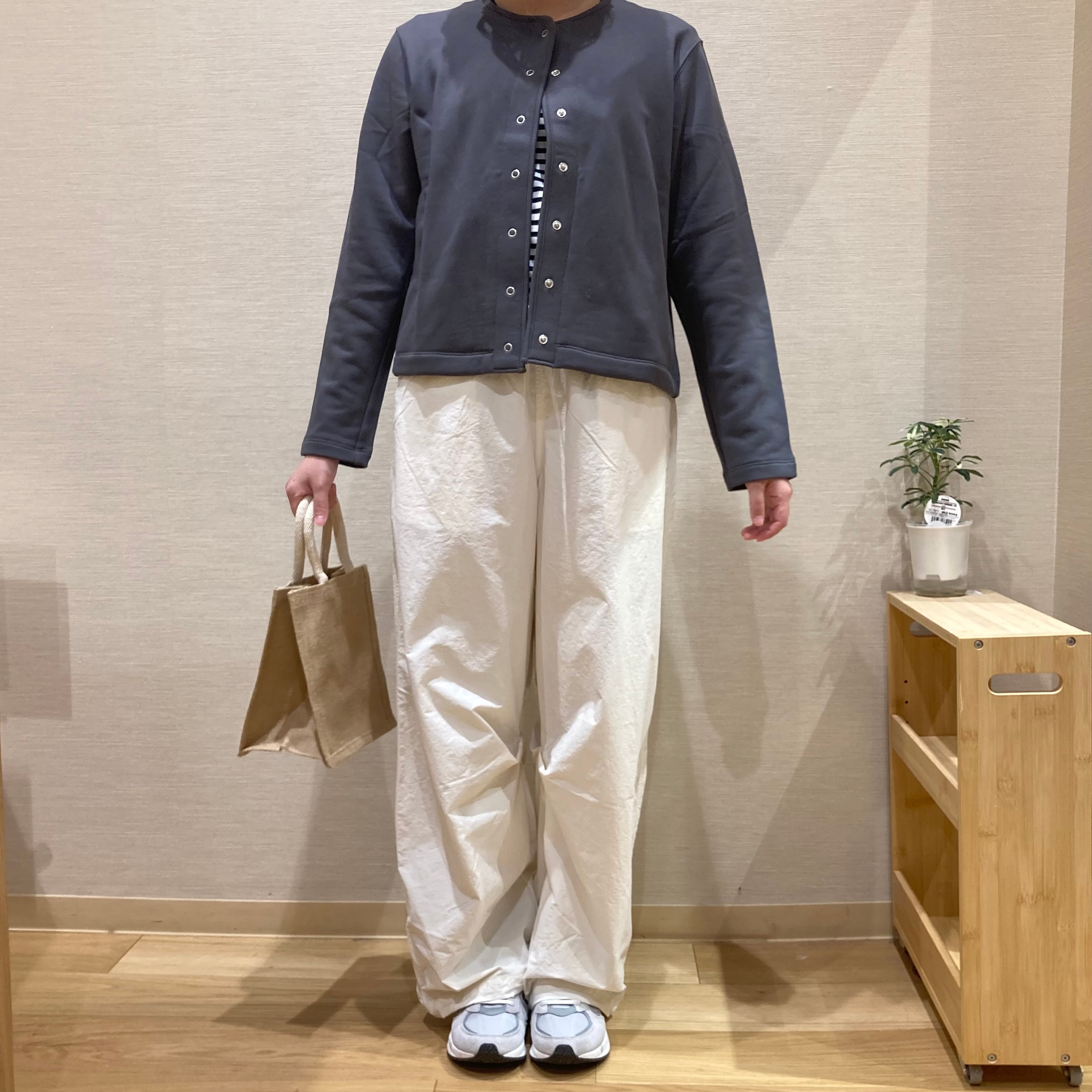 【Vタウン芥見】身長163cm_vo8EcL