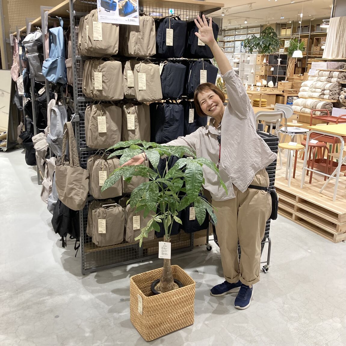 【ららぽーと福岡】お部屋を彩る素敵な植物たち_sh0L8Z