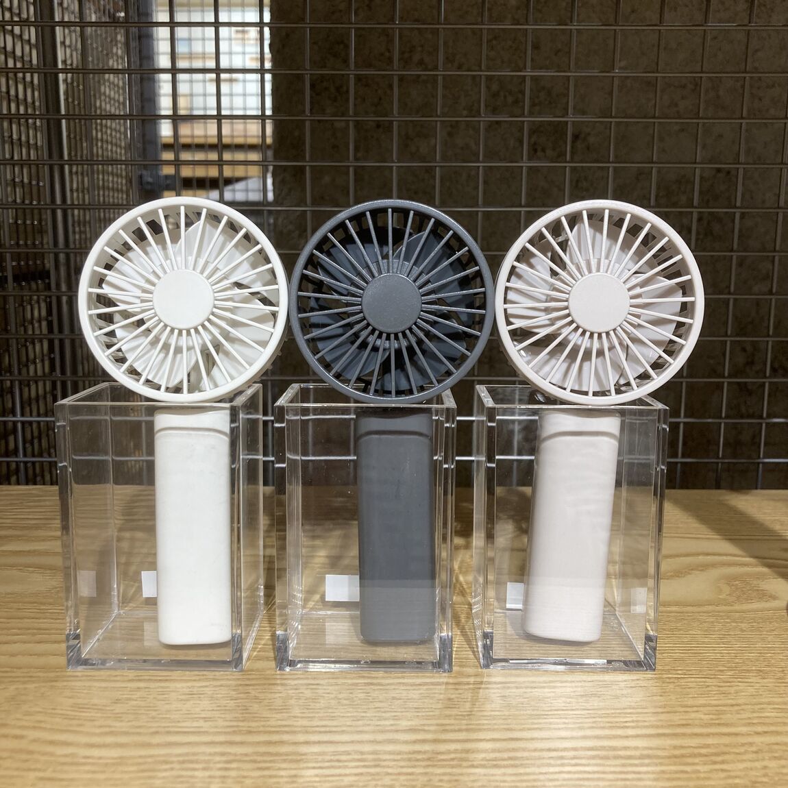 充電式コンパクトハンディファン