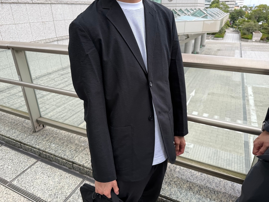 紳士ジャケットを着た個人写真アップ