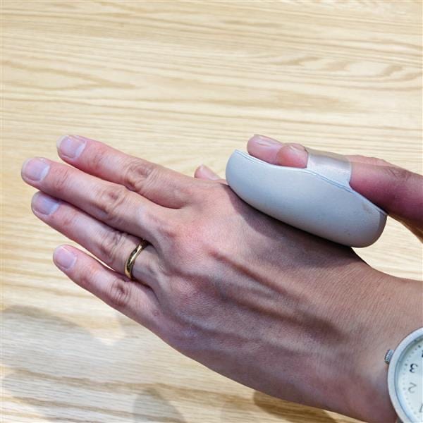 もちもち新感触『肌あたりなめらか　リキッドファンデーション用パフ』_q6BDPO