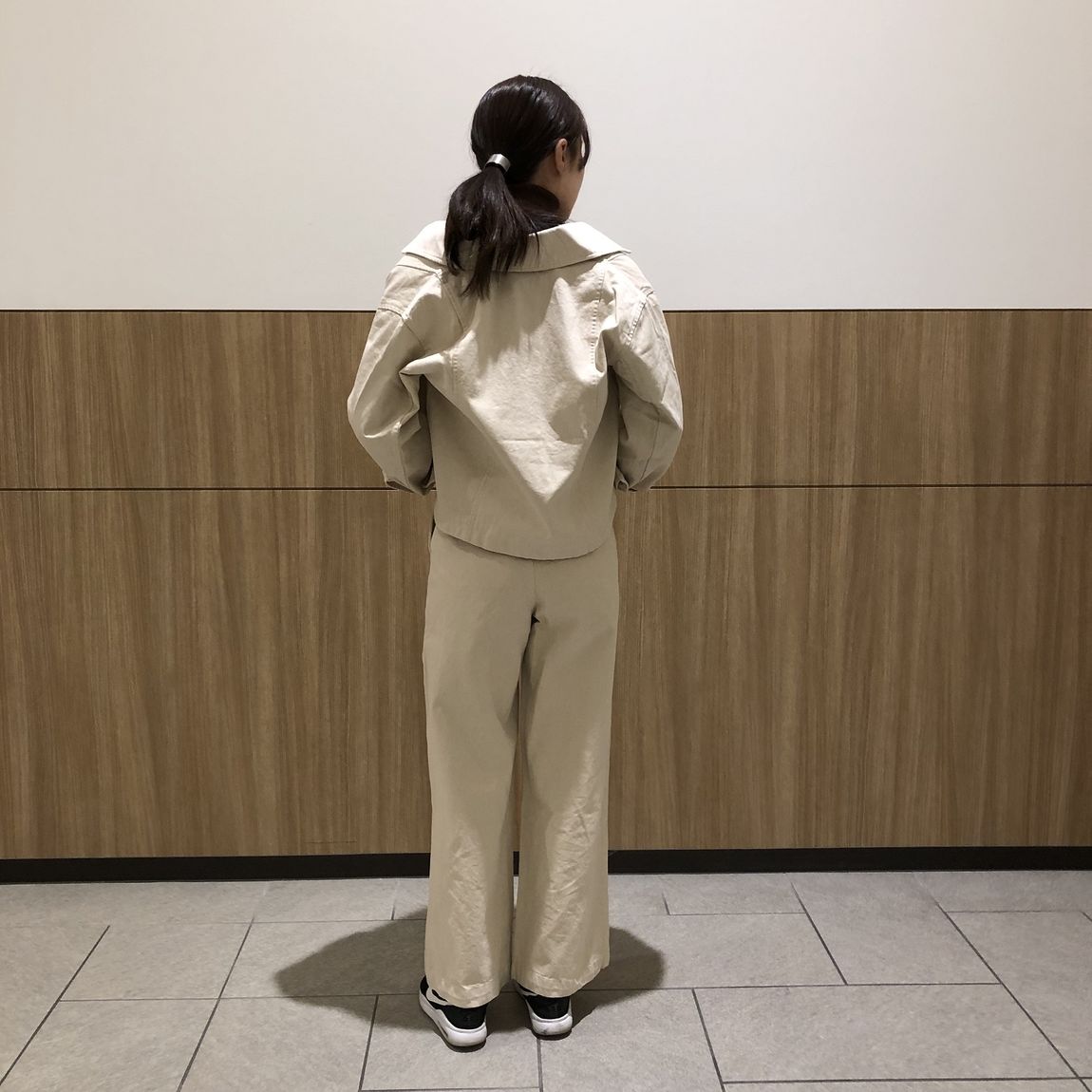 スナップ全身写真(後ろ)
