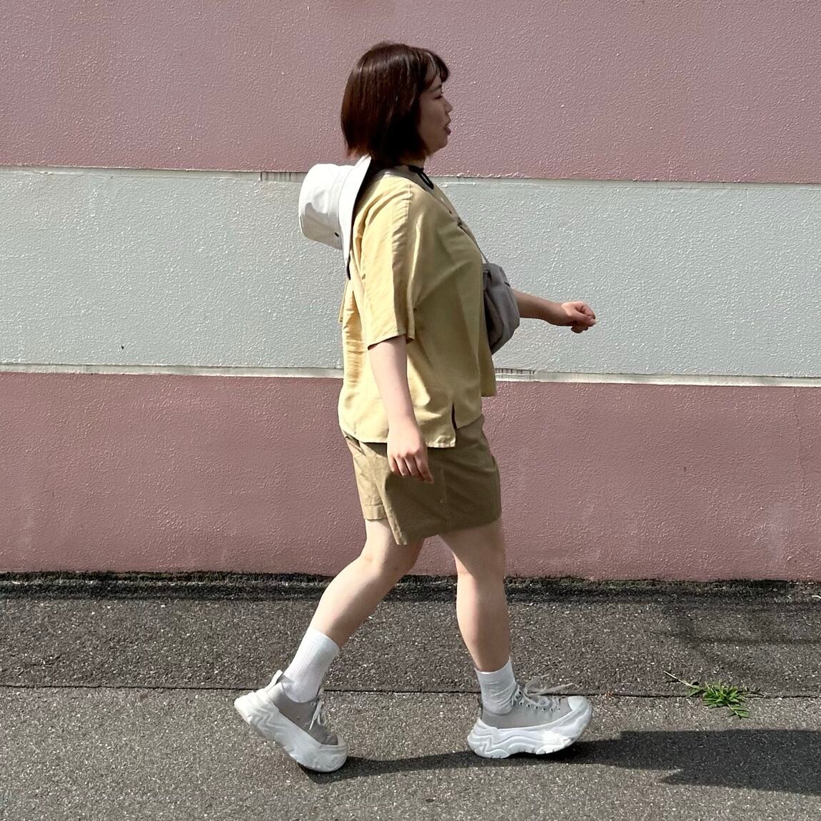 は