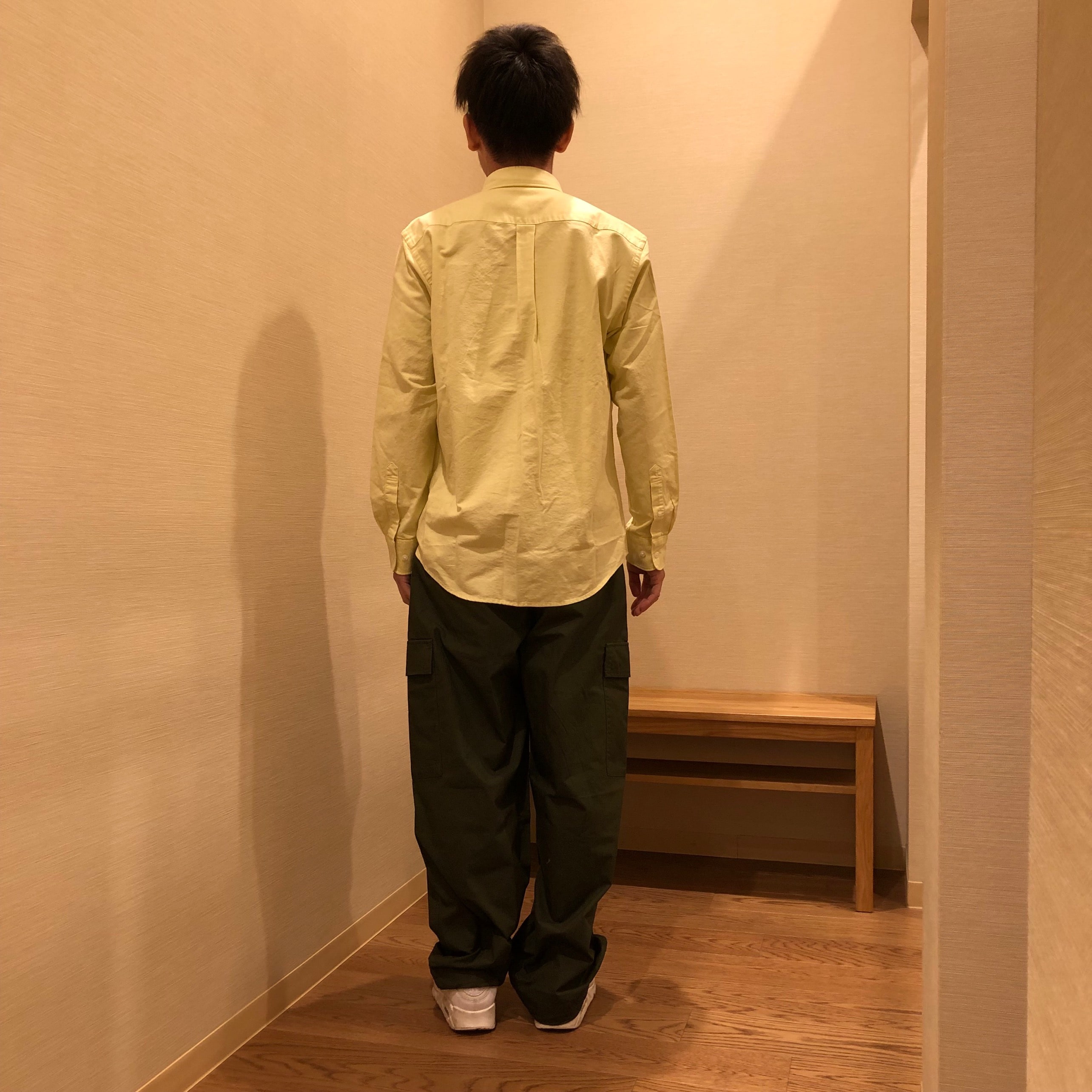 後ろ姿