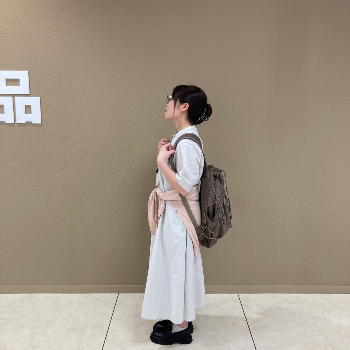 よこ