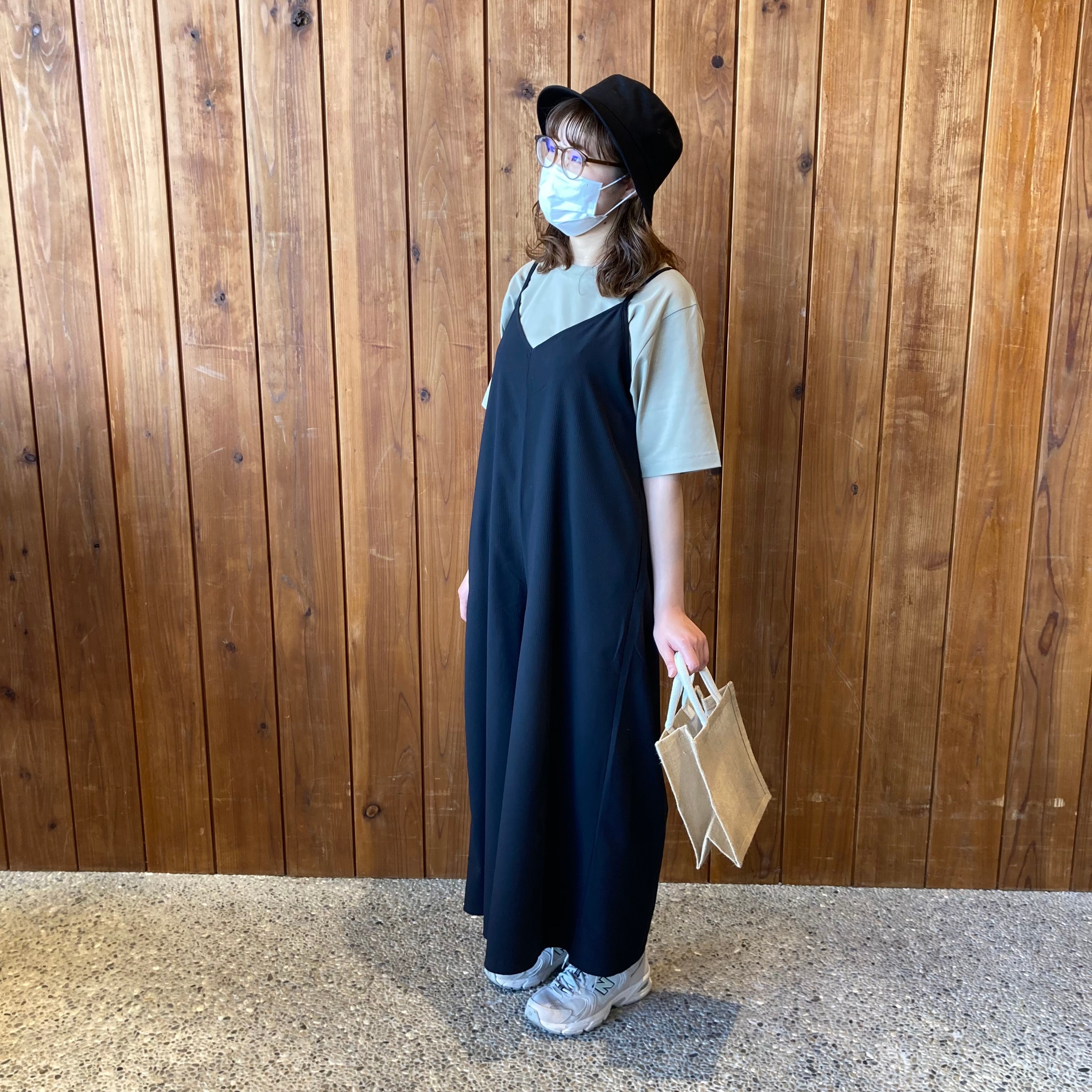 風を通すサロペット正面
