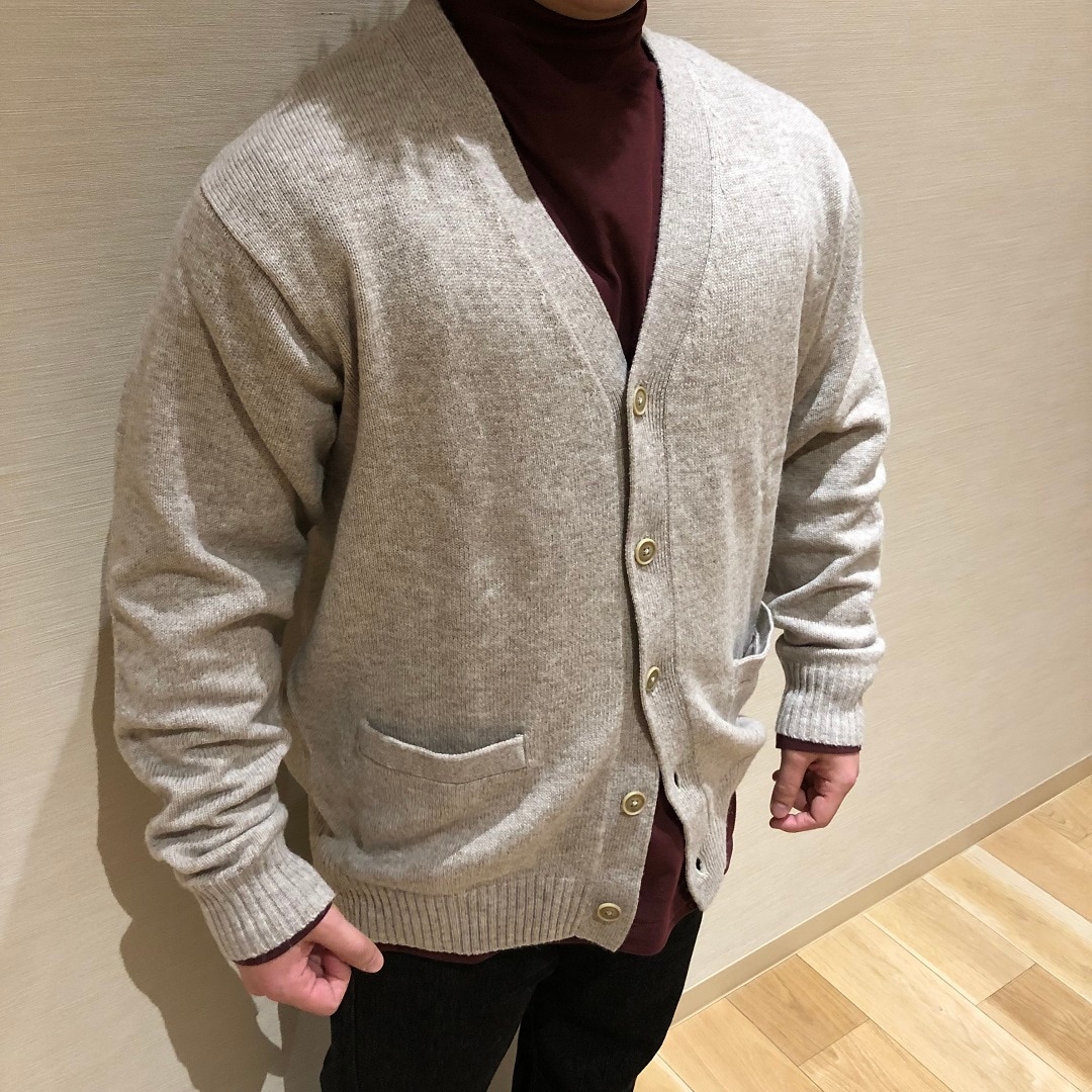 カーディガンアップ写真