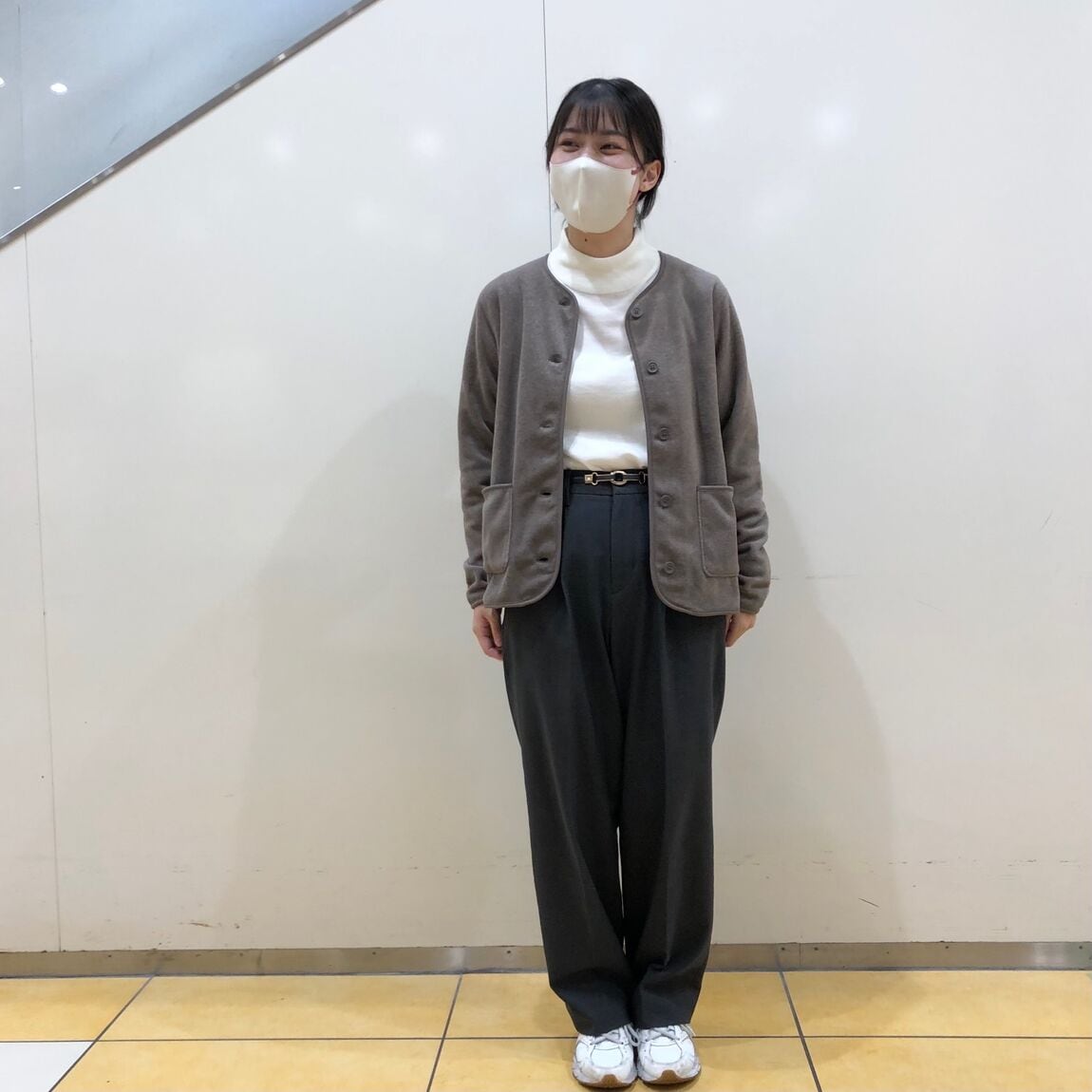スタッフ着用