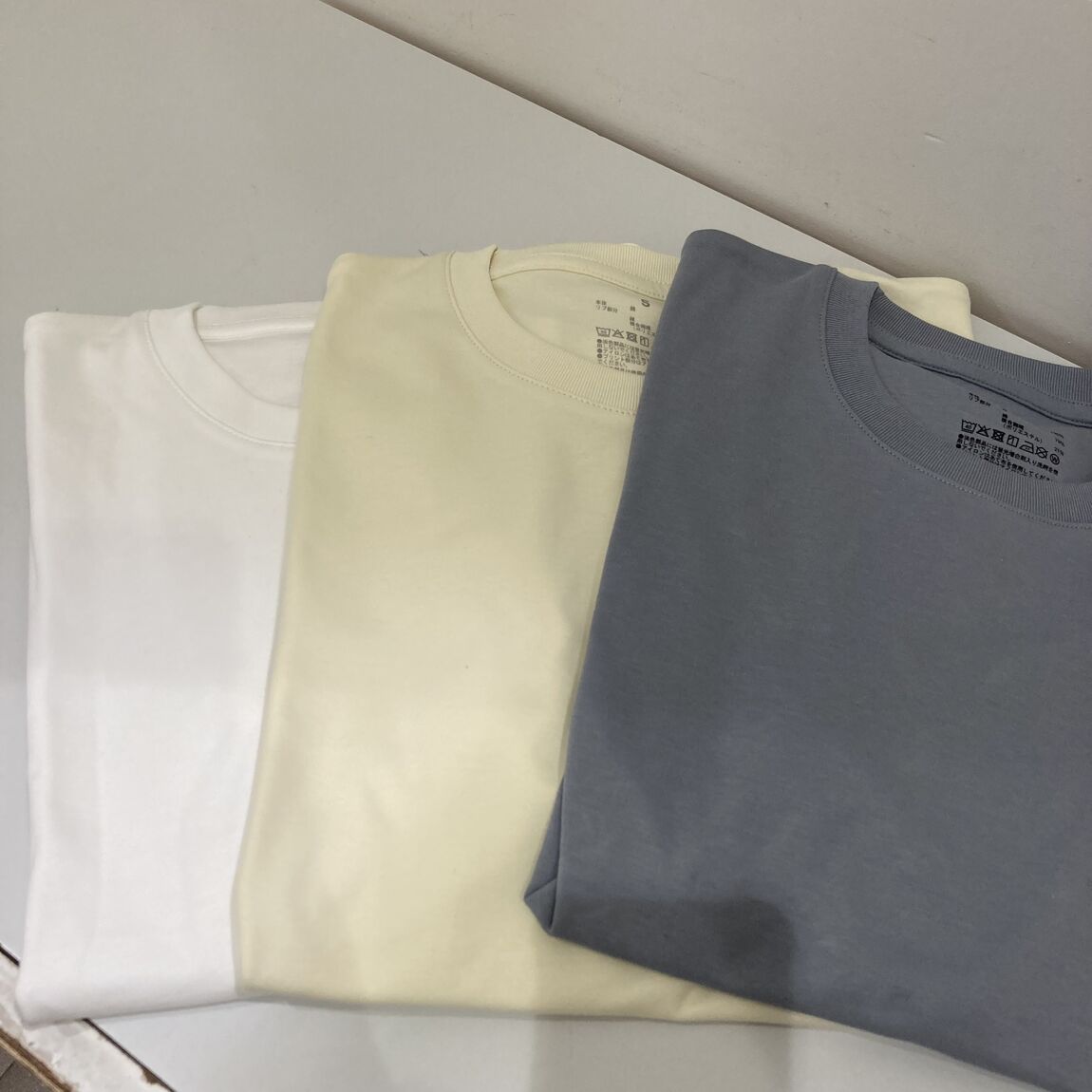 カラー豊富なTシャツ