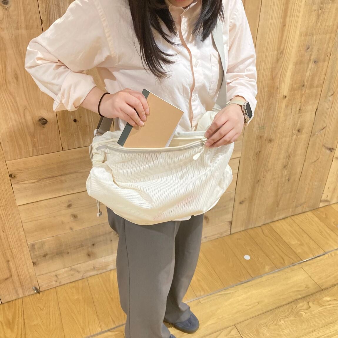 ショルダーバッグ