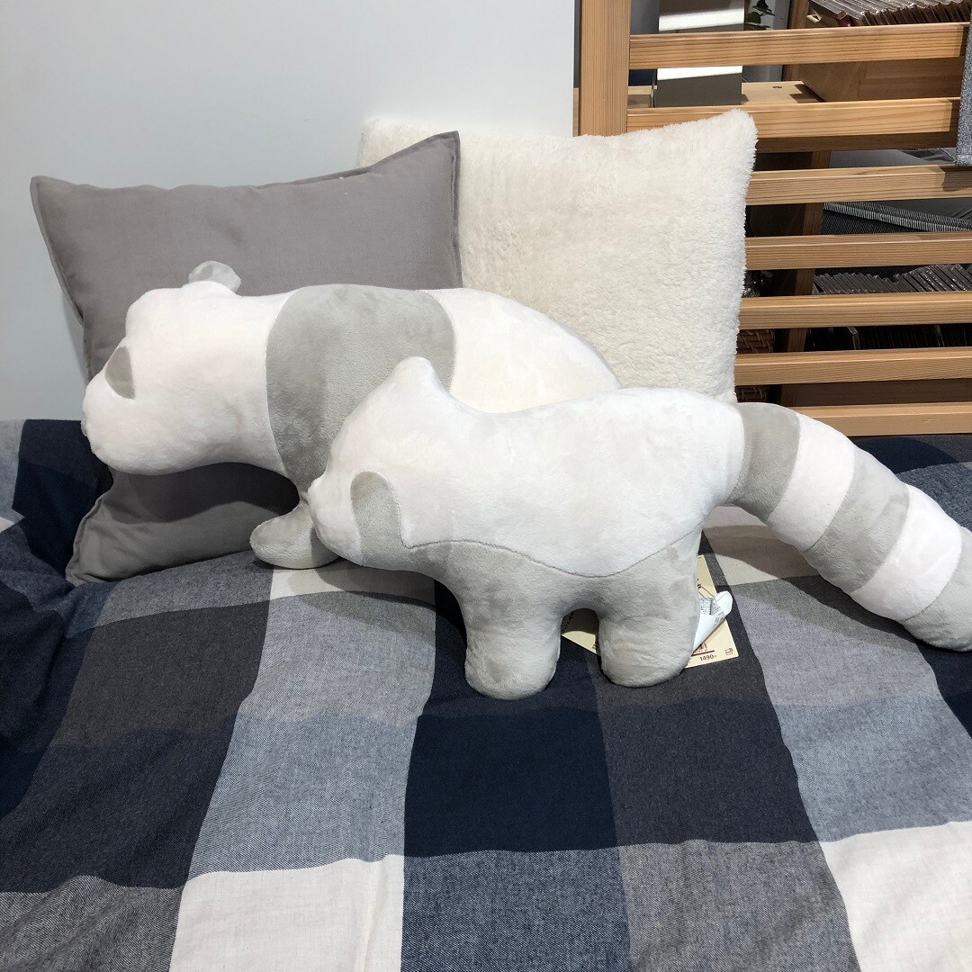 【無印良品ザ・モール長町】愛らしいパンダと、レッサーパンダの動物クッションが入荷いたしました。