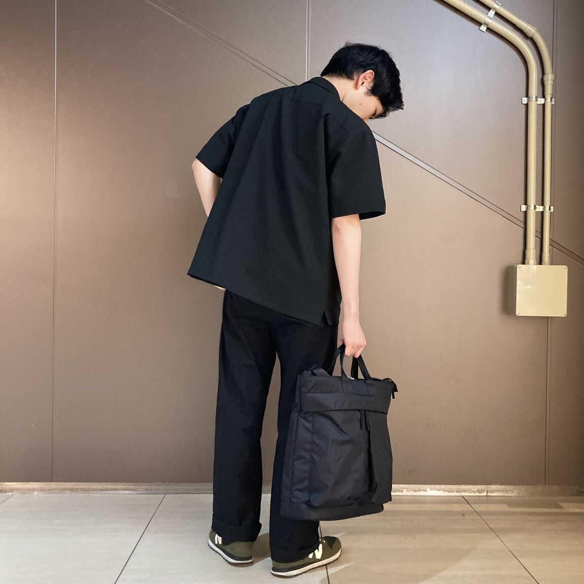 涼感タックストレートパンツ