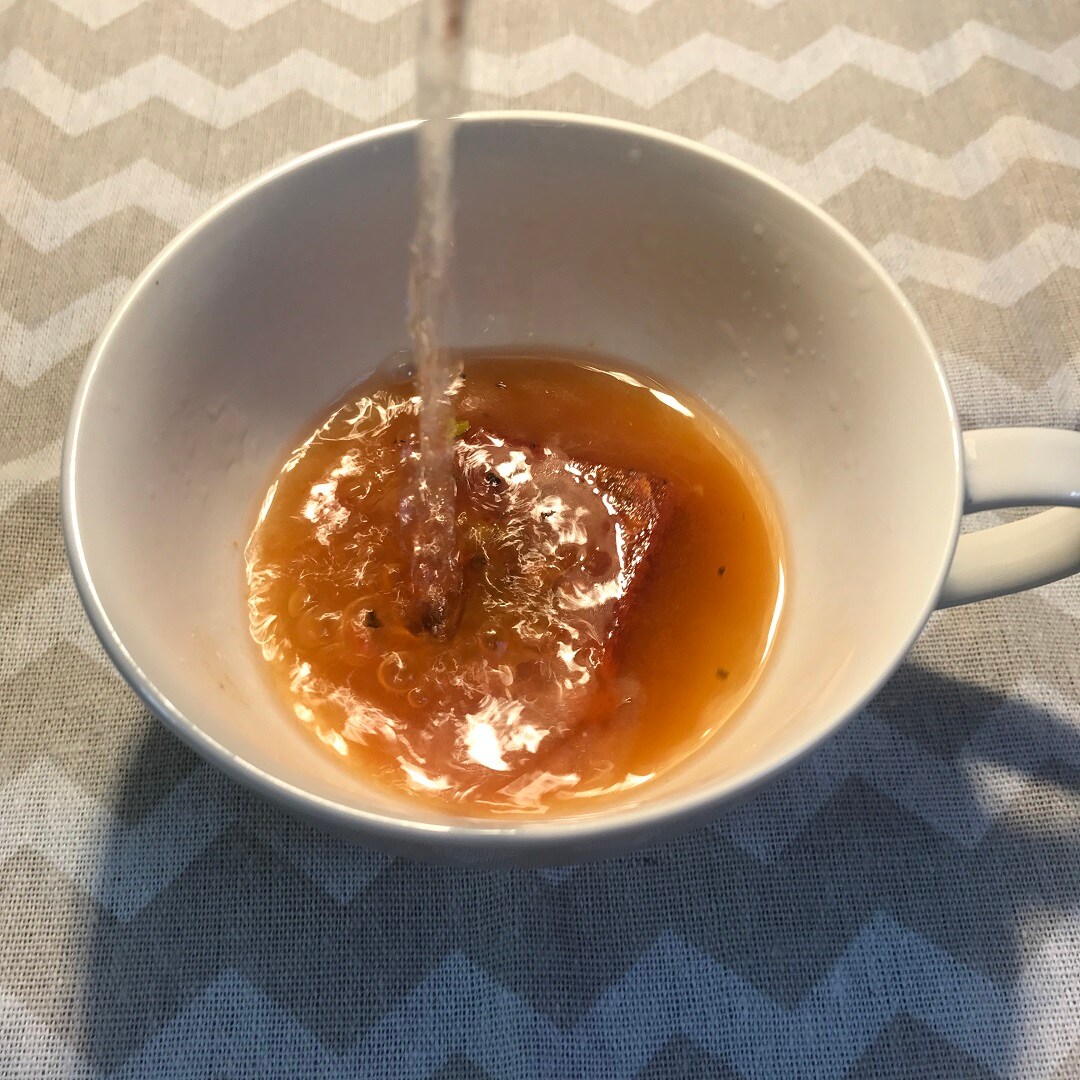 【ステラタウン大宮】お湯を注ぐ