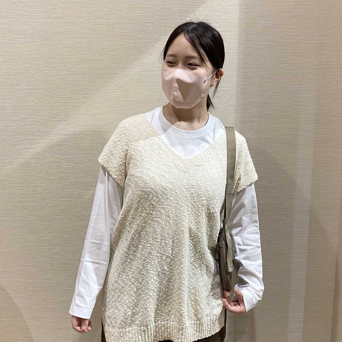 【アル・プラザ長浜】一枚着としても、インナーとしても。『婦人　天竺編みクルーネック長袖Ｔシャツ』_63LdNp