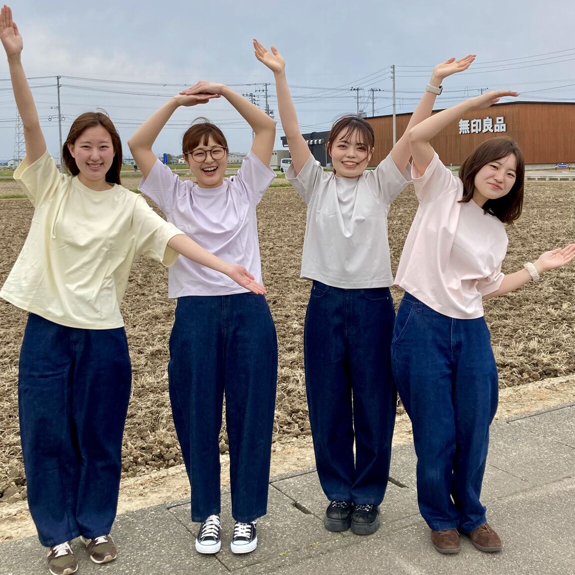 Tシャツ