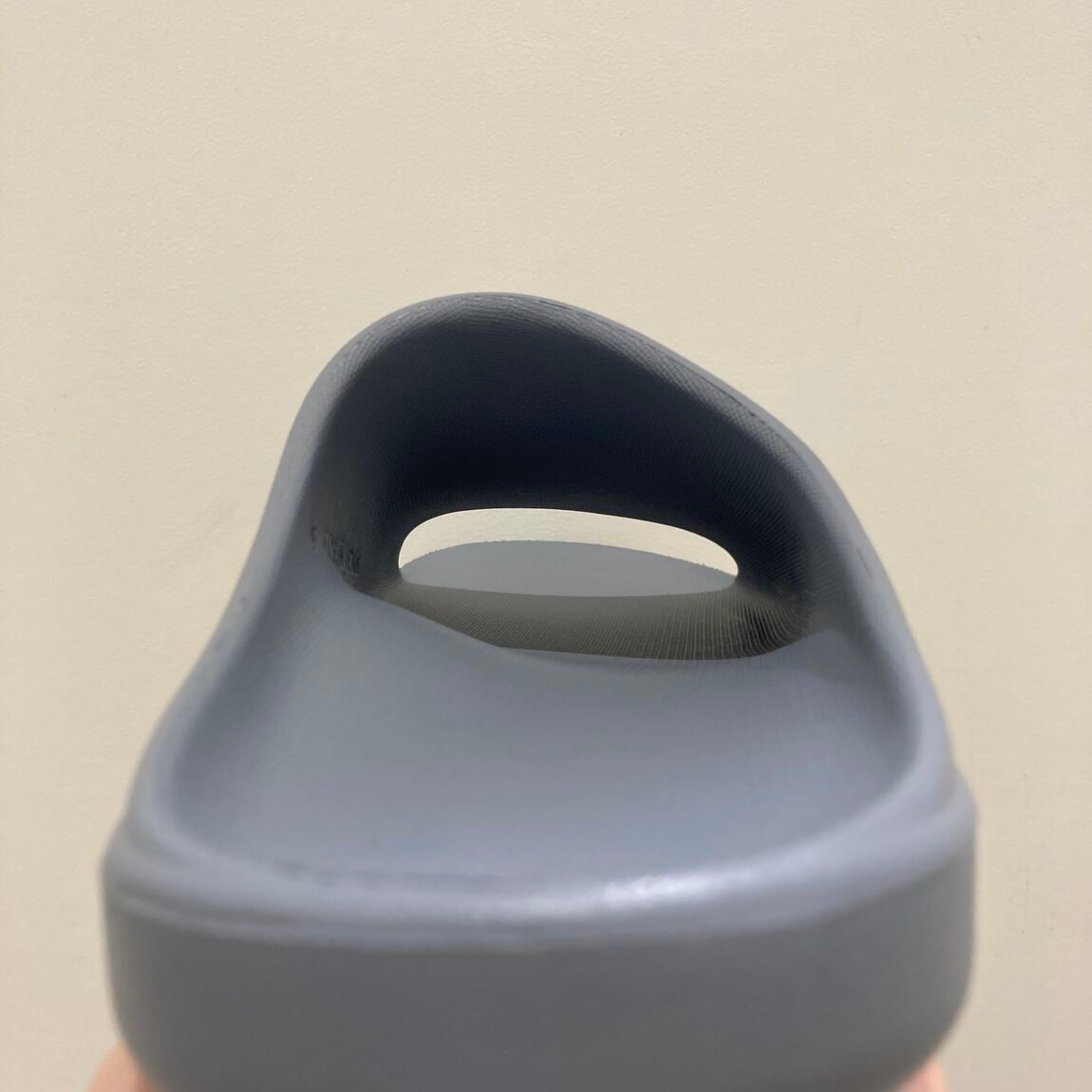 足なりサンダル　土踏まず