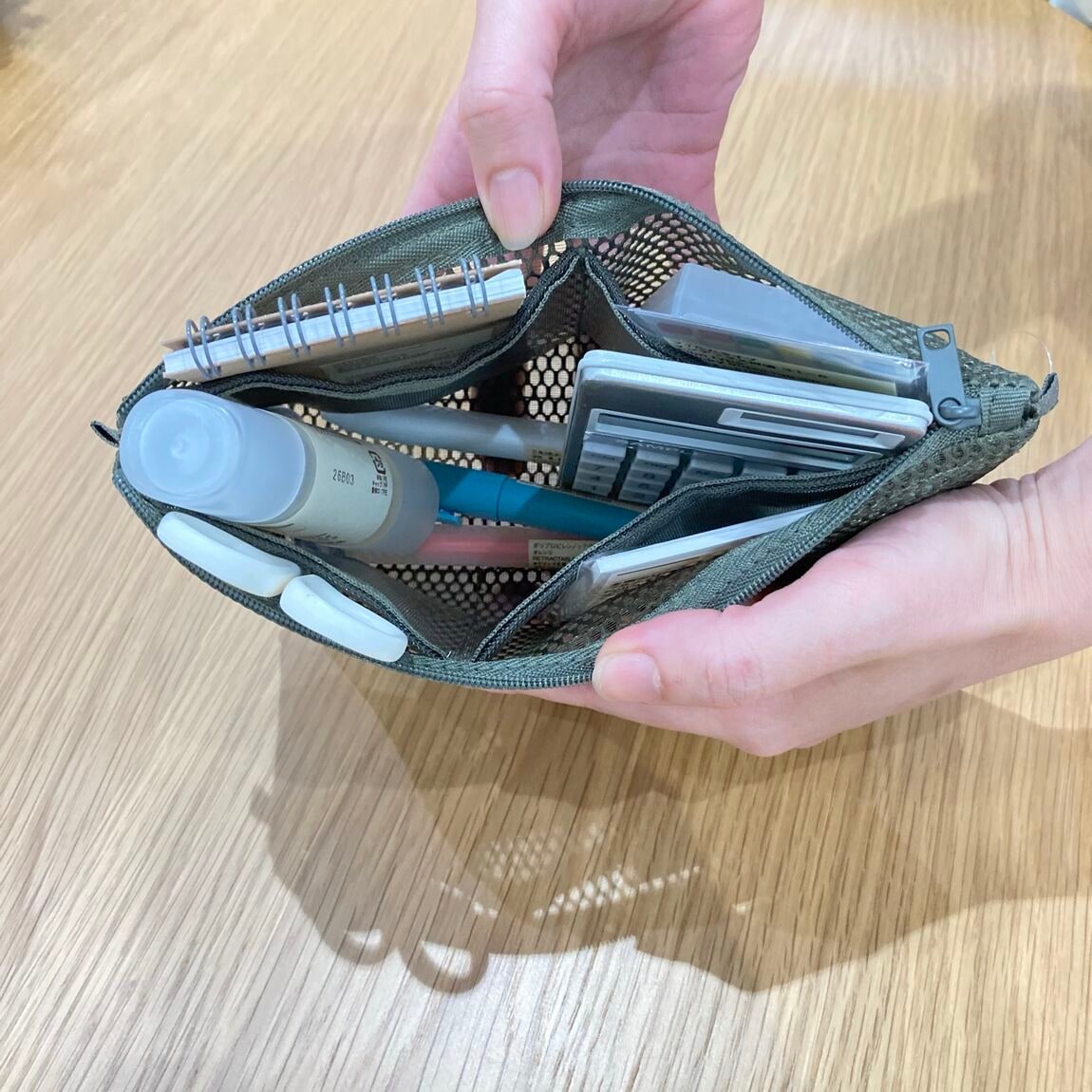 立体メッシュペンケースマチ付きの写真