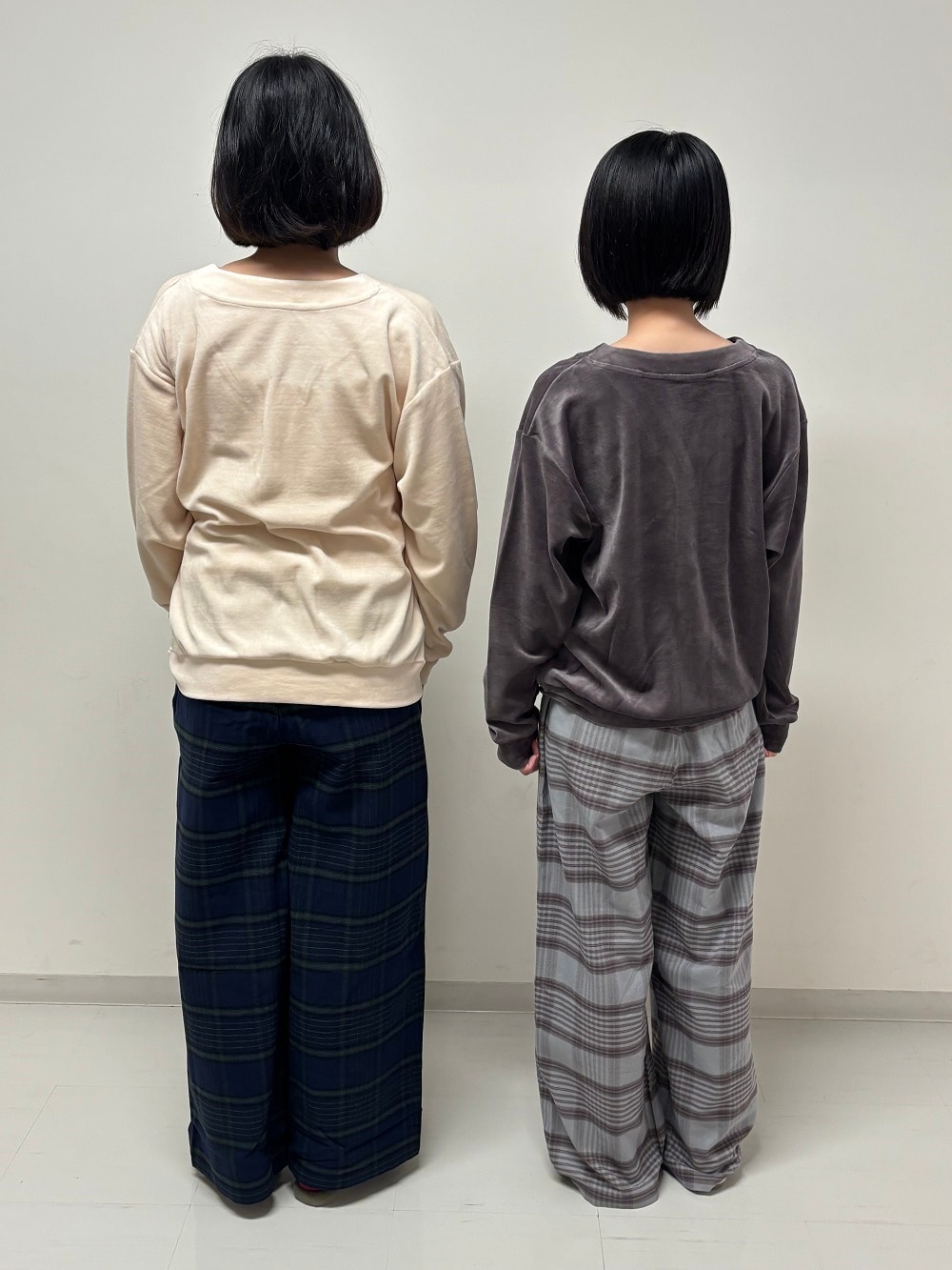後ろ