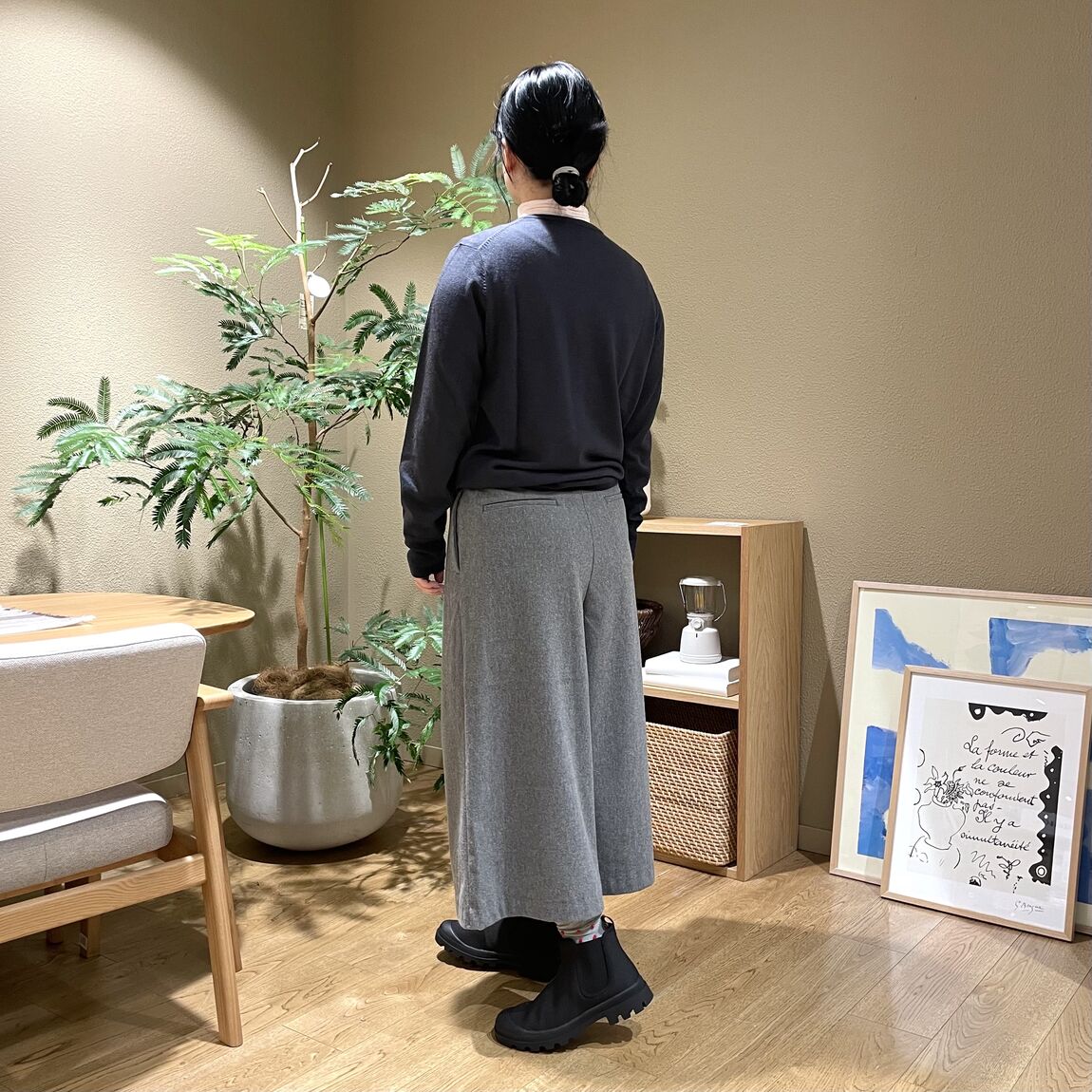 カーディガンコーディネート