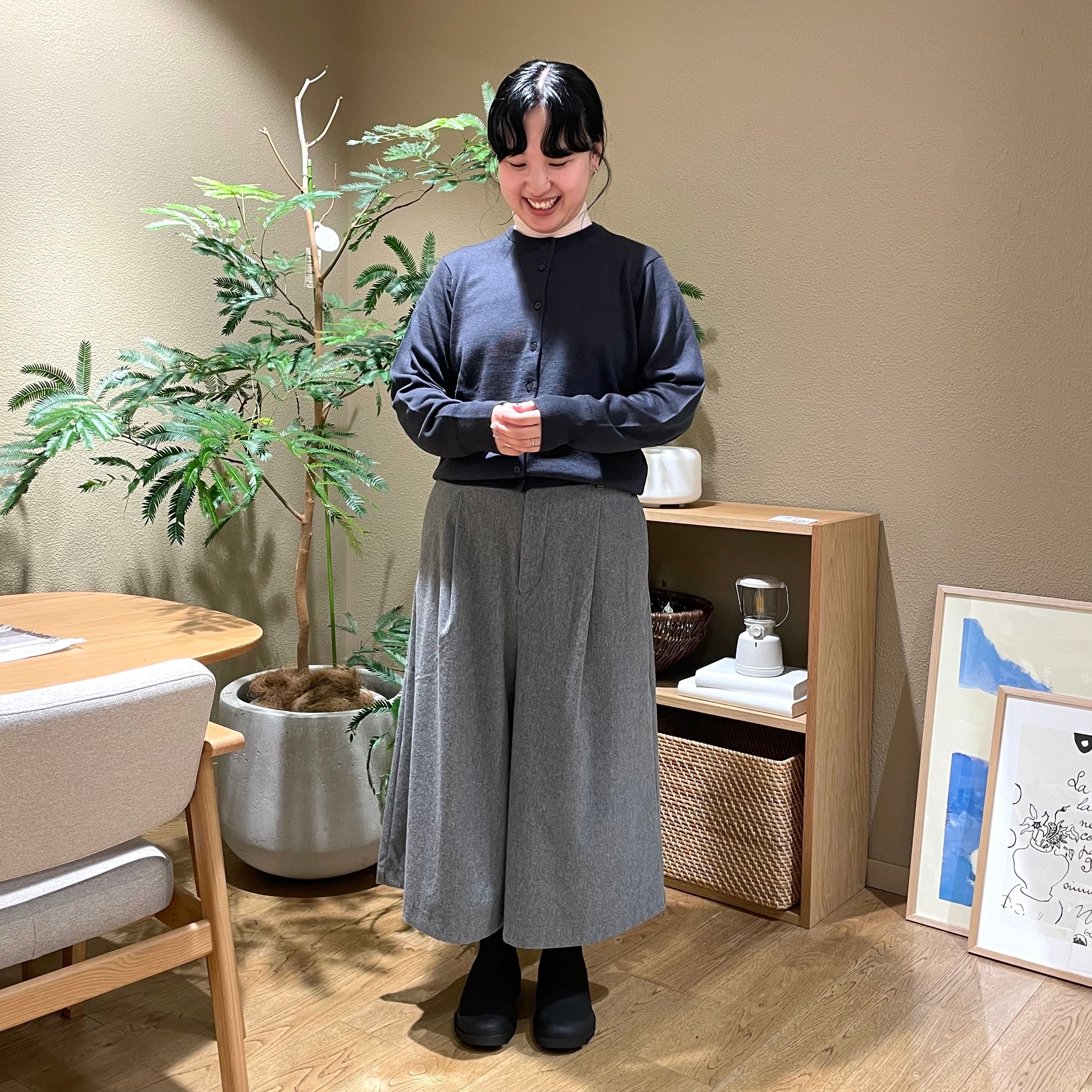 カーディガンコーディネート