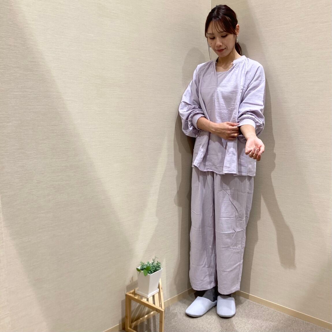 【いわて生協盛岡向中野】身長170cm  菜々さん　ルームウェア　しぼガーゼパジャマ_gArxV1