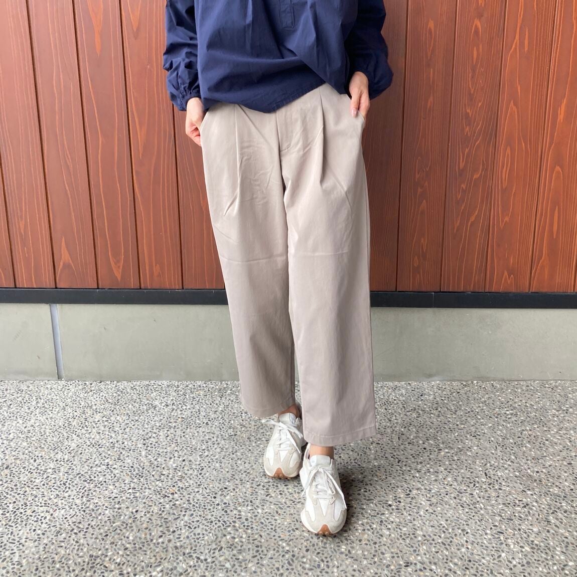 【いわて生協盛岡向中野】身長170㎝cm 菜々さん　撥水チノサンドベージュ_kna3pE