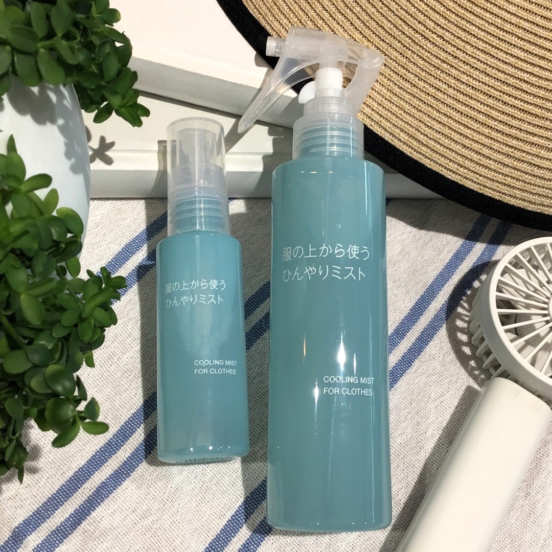 服のミスト写真