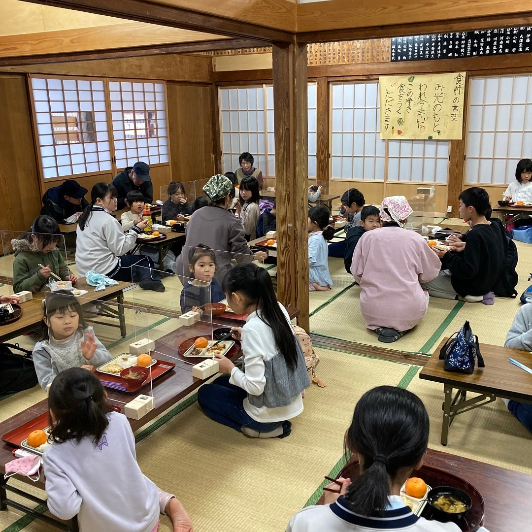 07みんなで正座