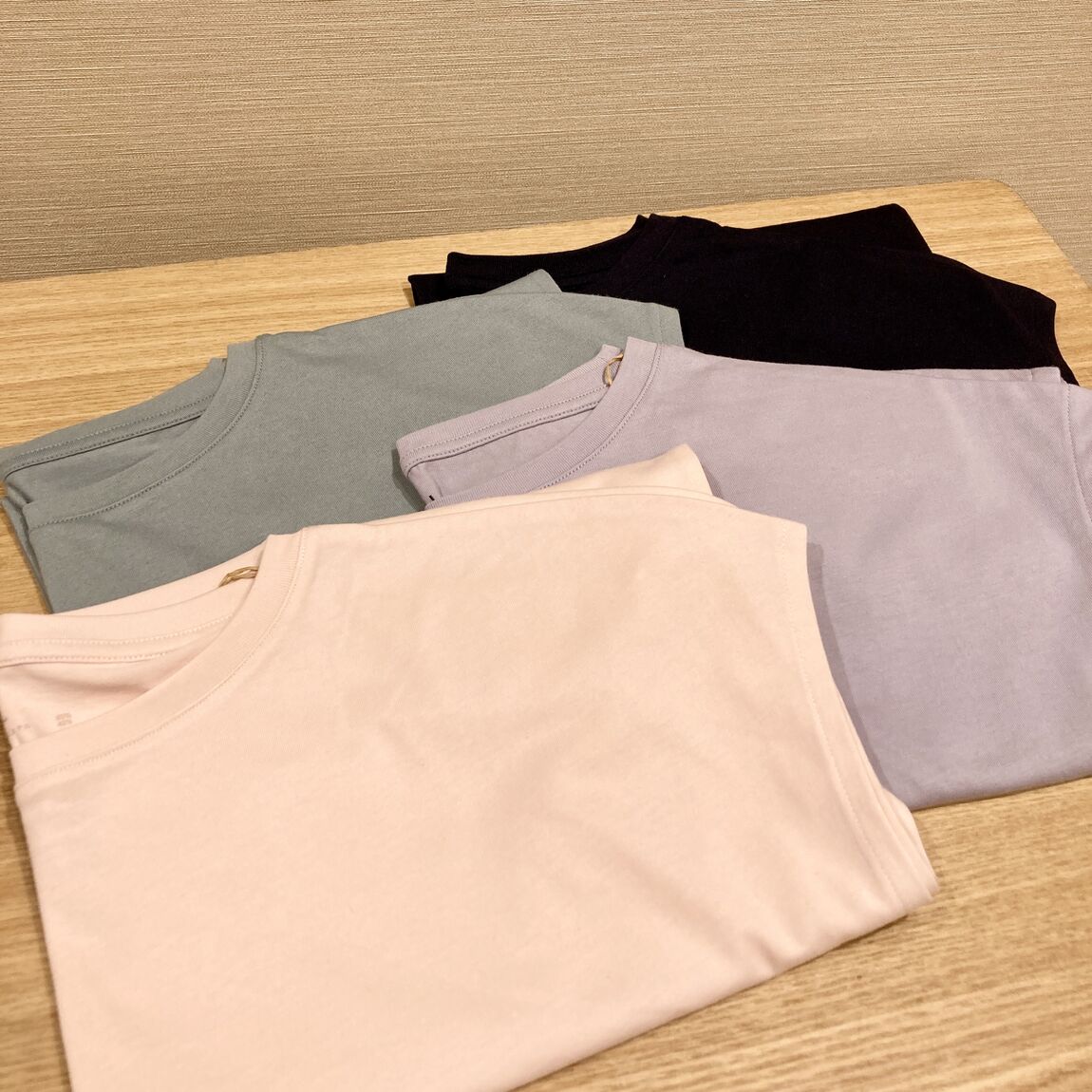 【かみしんプラザ】新・夏の定番。「天竺編みフレンチスリーブTシャツ」の魅力_5InHLc