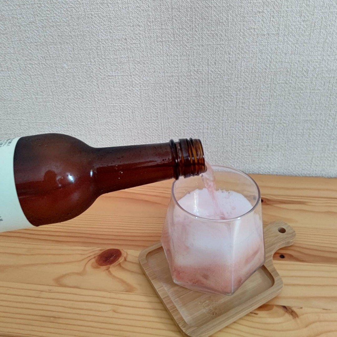 注ぐ