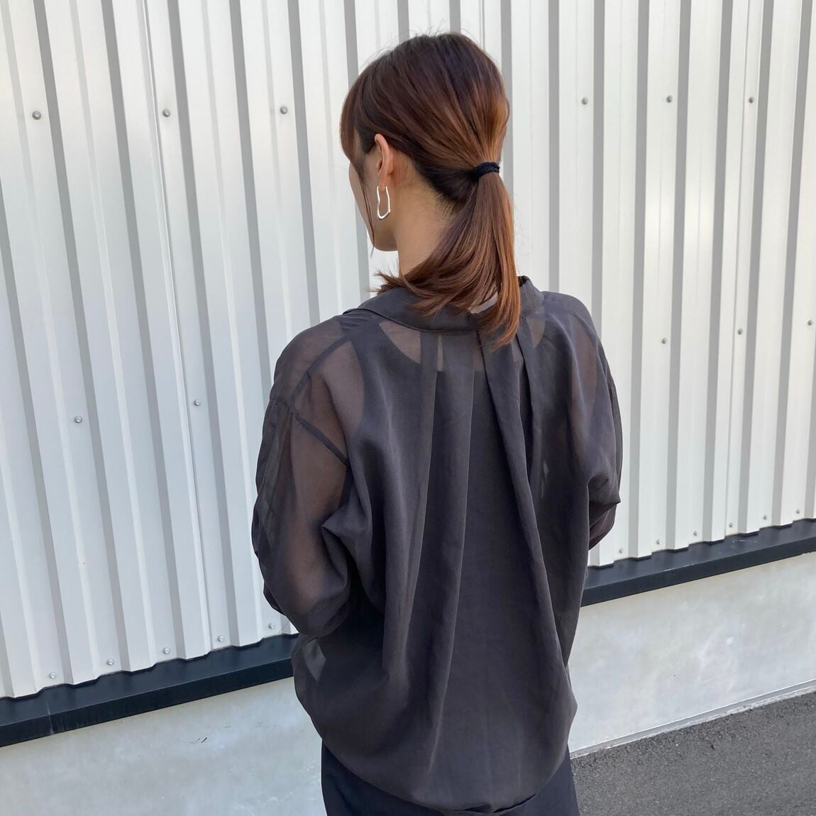 【いわて生協盛岡向中野】身長170cm 菜々さんシアーシャツ（黒）_B1sSYv