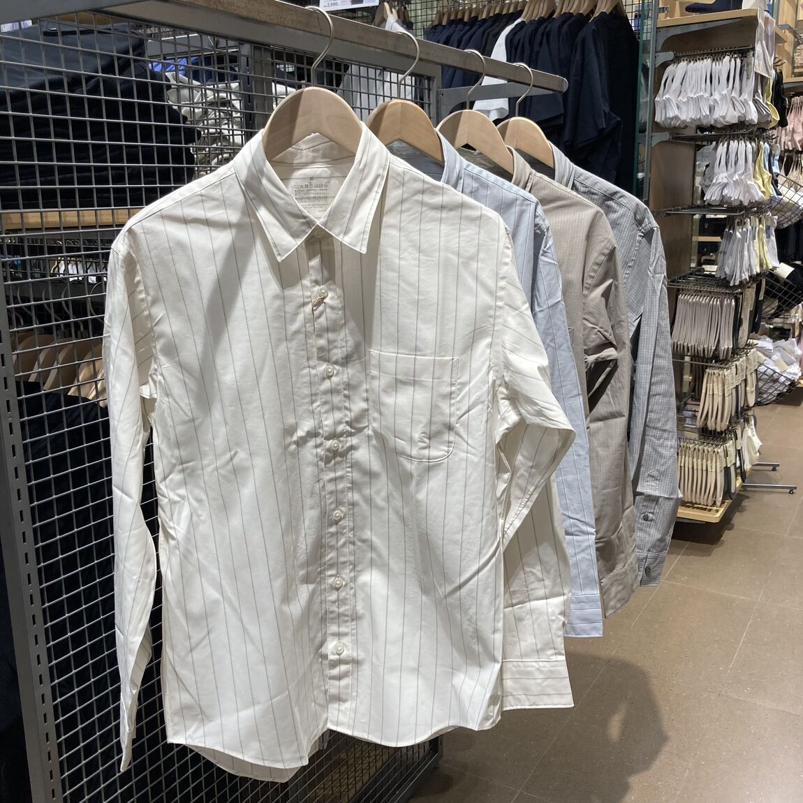 【ラザウォーク甲斐双葉】衣服　新商品のご紹介_HEsK85