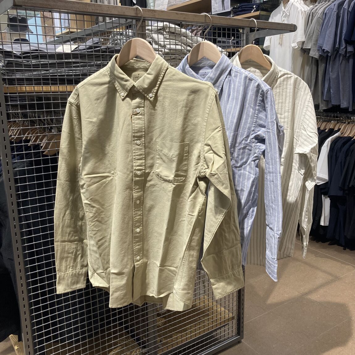 【ラザウォーク甲斐双葉】衣服 新商品のご紹介_h9fptL