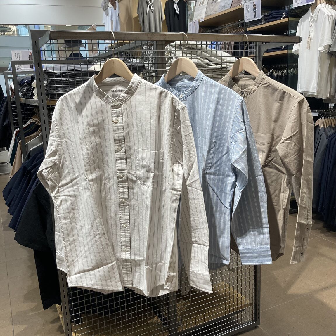 【ラザウォーク甲斐双葉】衣服 新商品のご紹介_C42Q4u