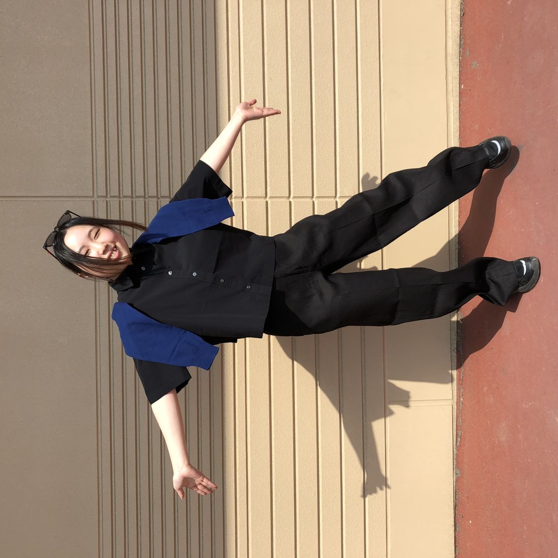 ２