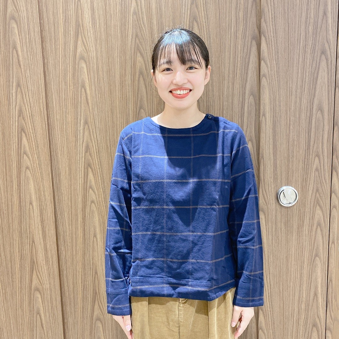 【テラスモール松戸】ブラウス