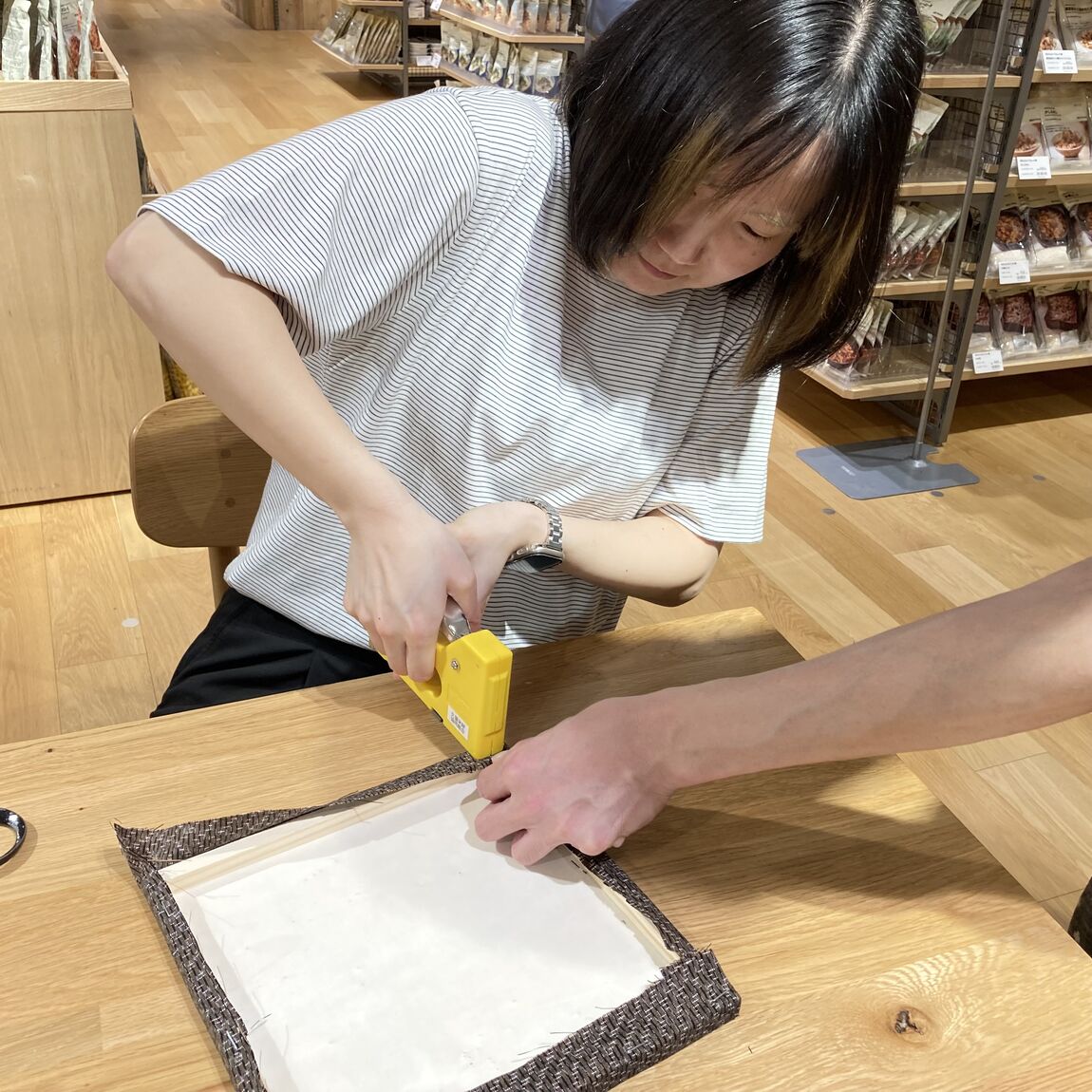 【大丸福岡天神】久留米絣イベント_8GK2MA