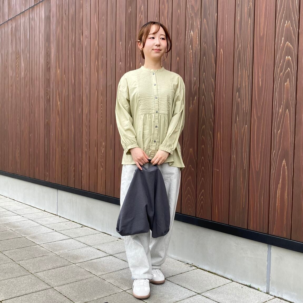 横澤さん　綿ピンタックブラウス_rl5zHJ