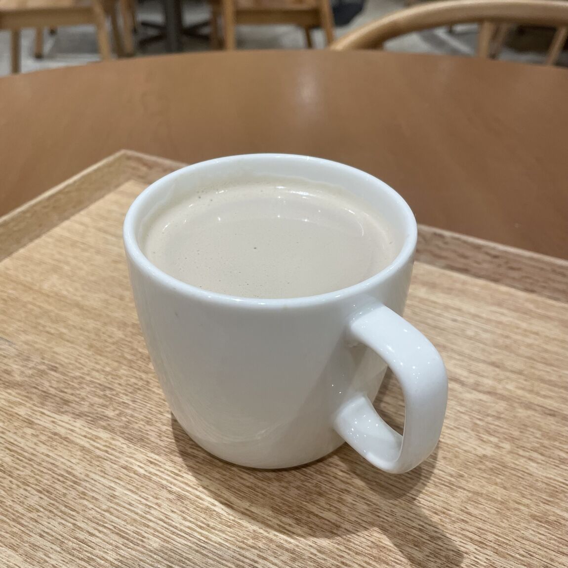 【Café＆MealMUJI近鉄四日市ホットカフェオレでホット一息】