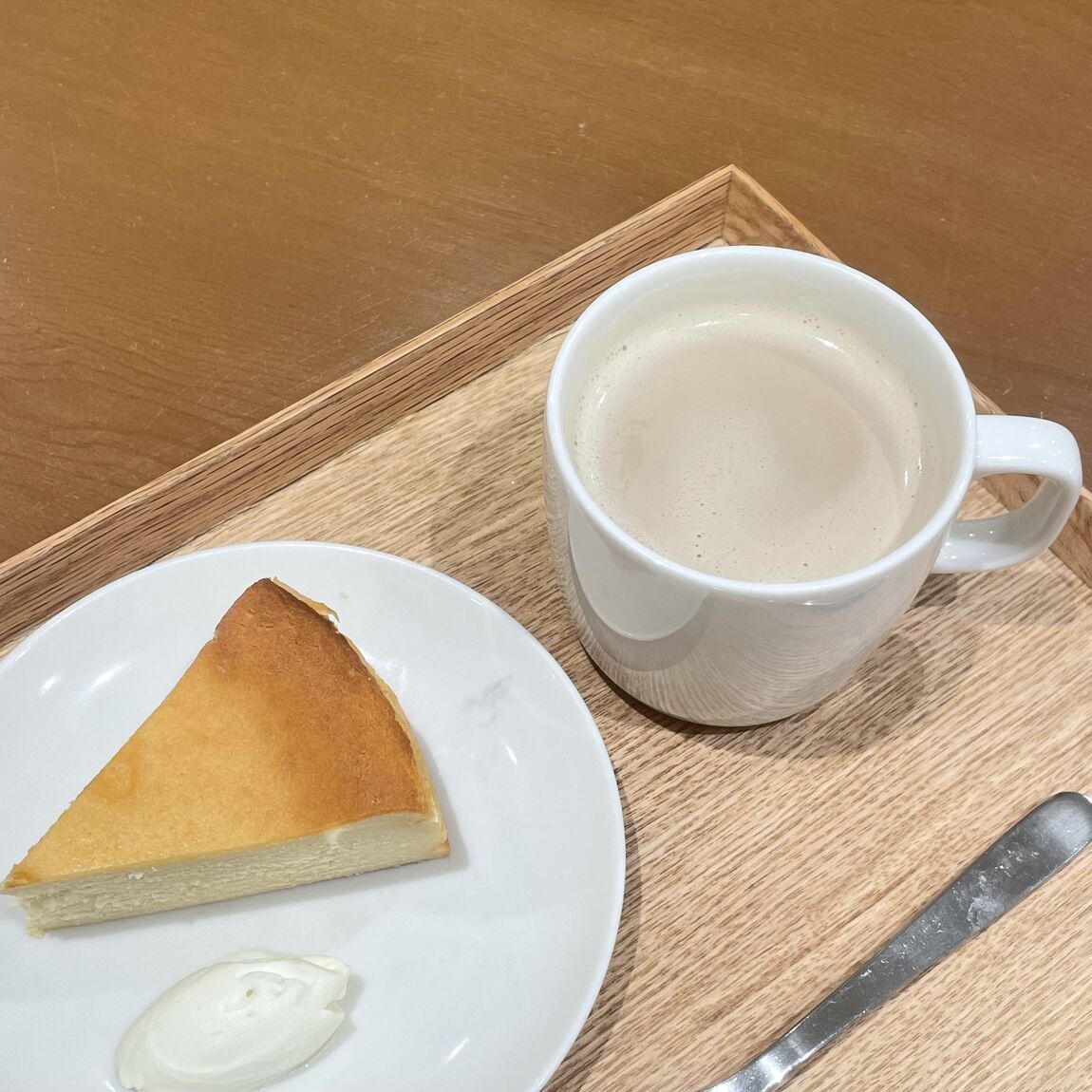 【Café＆MealMUJI近鉄四日市ホットカフェオレでホット一息】