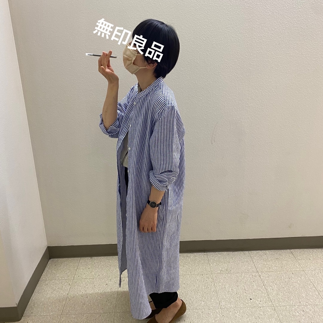61693