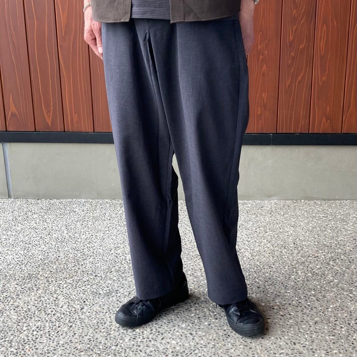 【いわて生協盛岡向中野】身長181cm ヒデさん風を通す五分袖シャツ_G6e4ky
