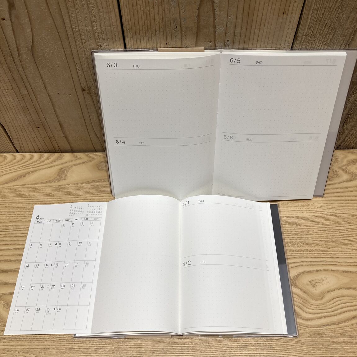 【ビバシティ彦根】26年12月始まりのスケジュール帳・カレンダーが発売されました_HprGB4