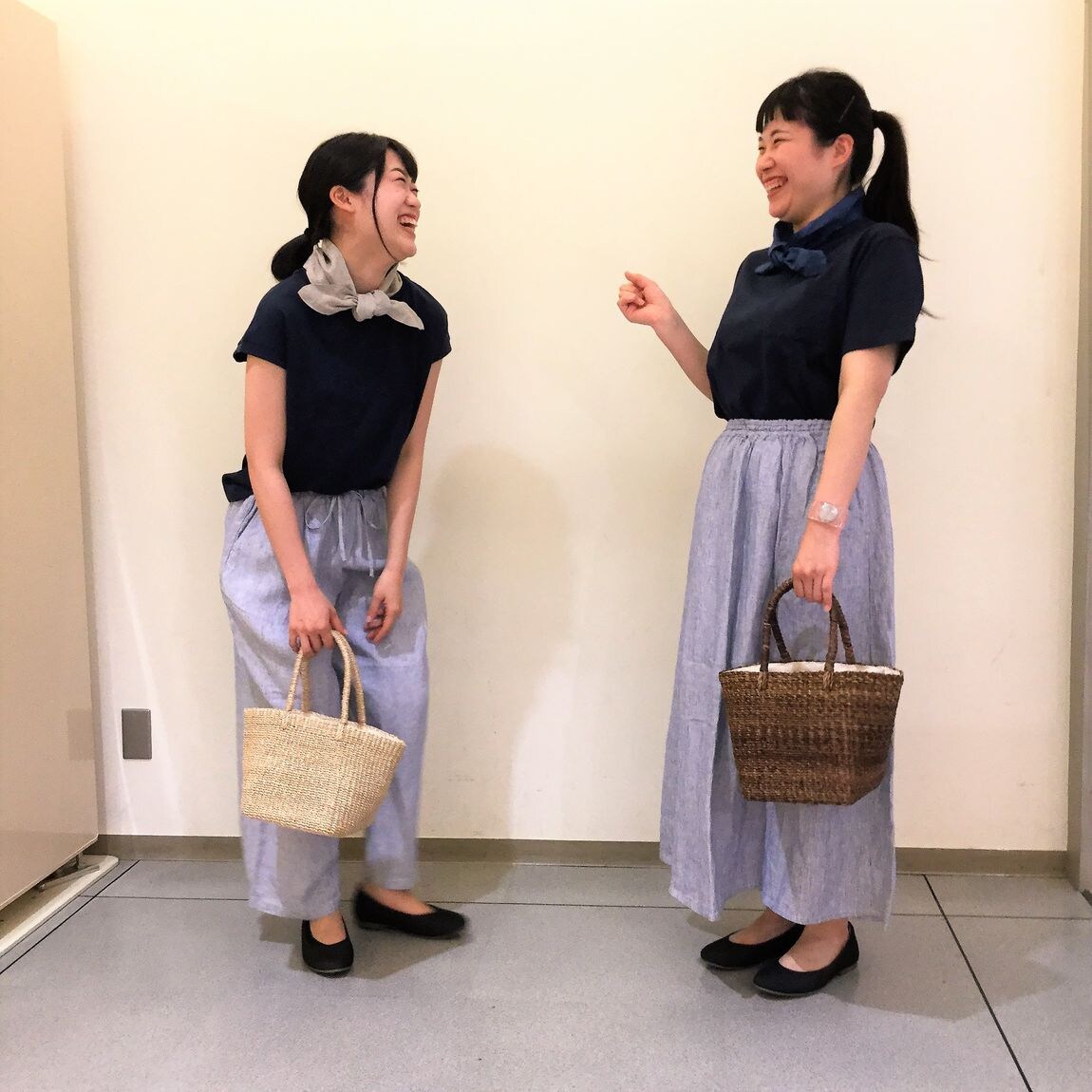 ア