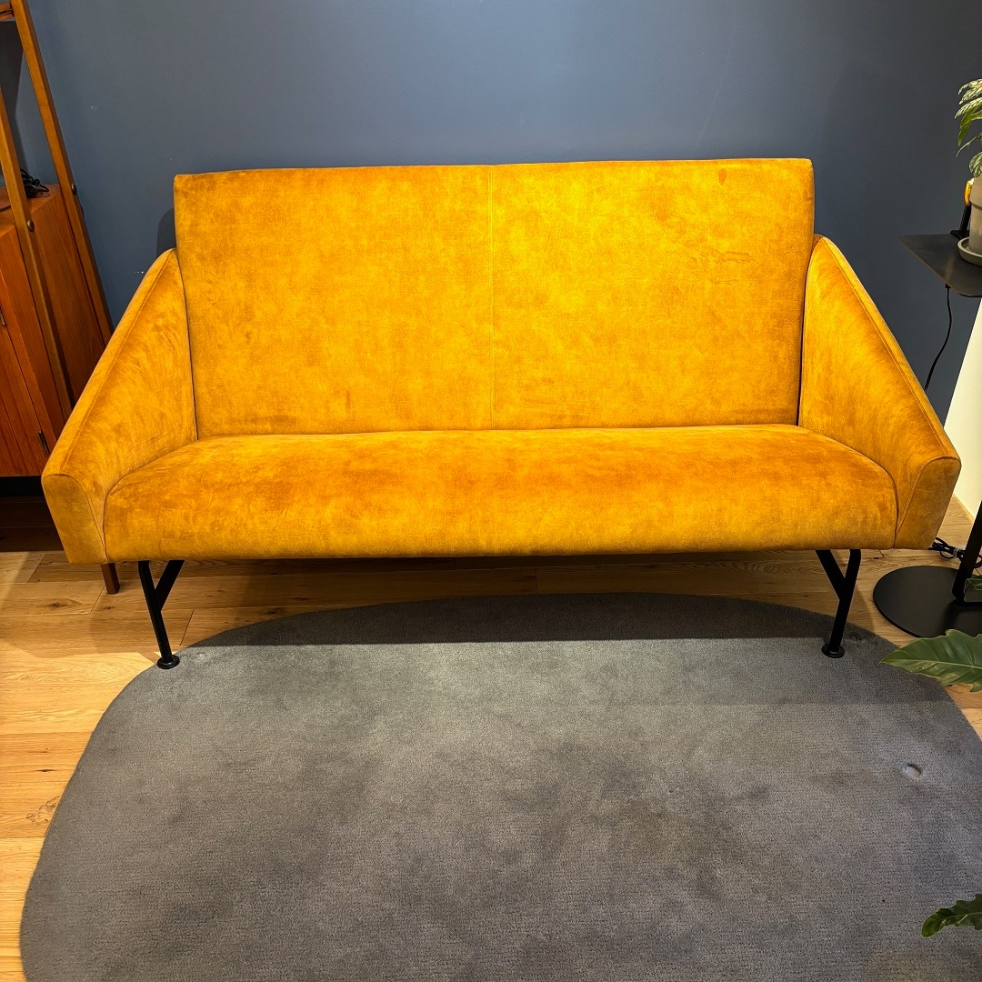DOVE SOFA