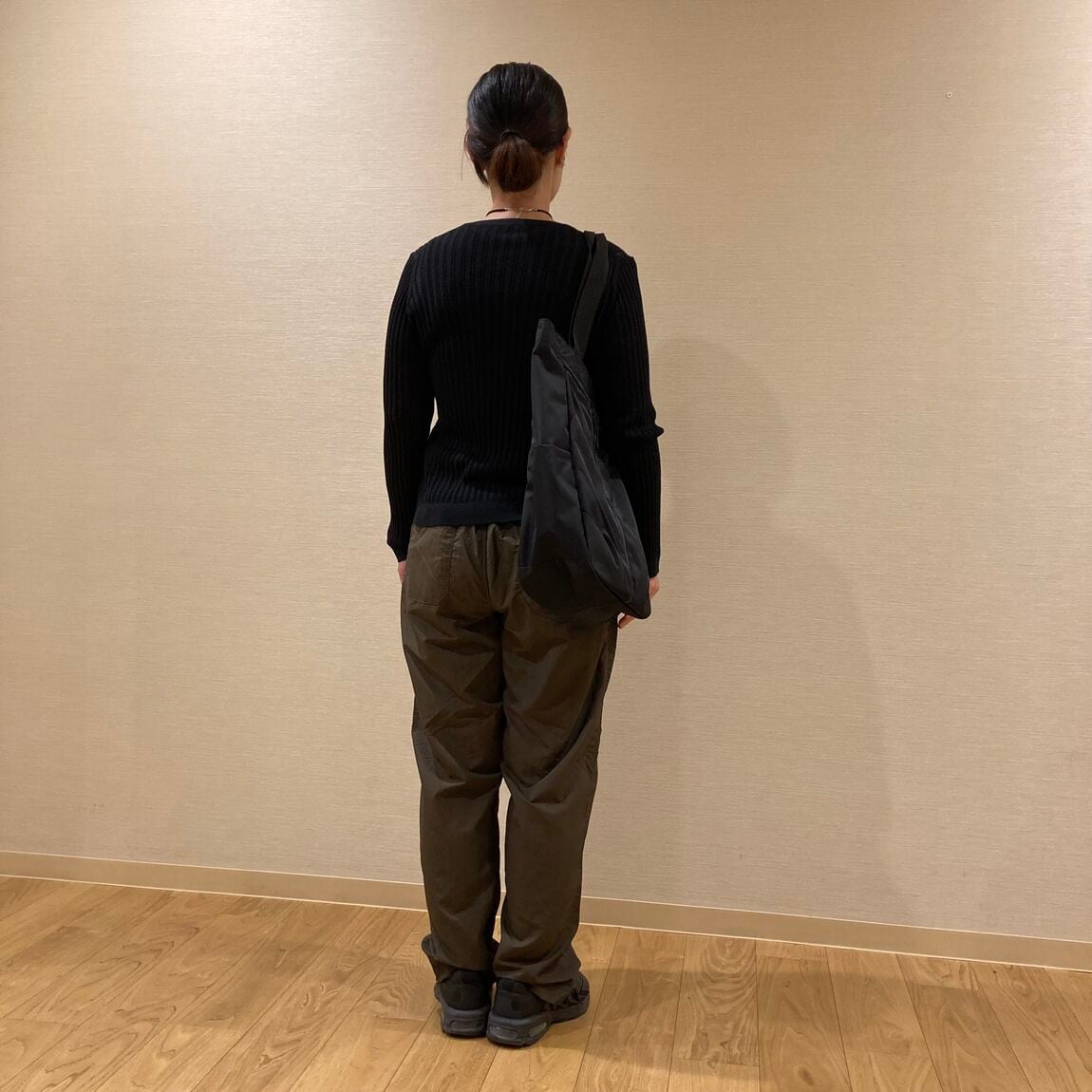 【ショッピングモールメルカ】身長167cm_J8fBNe