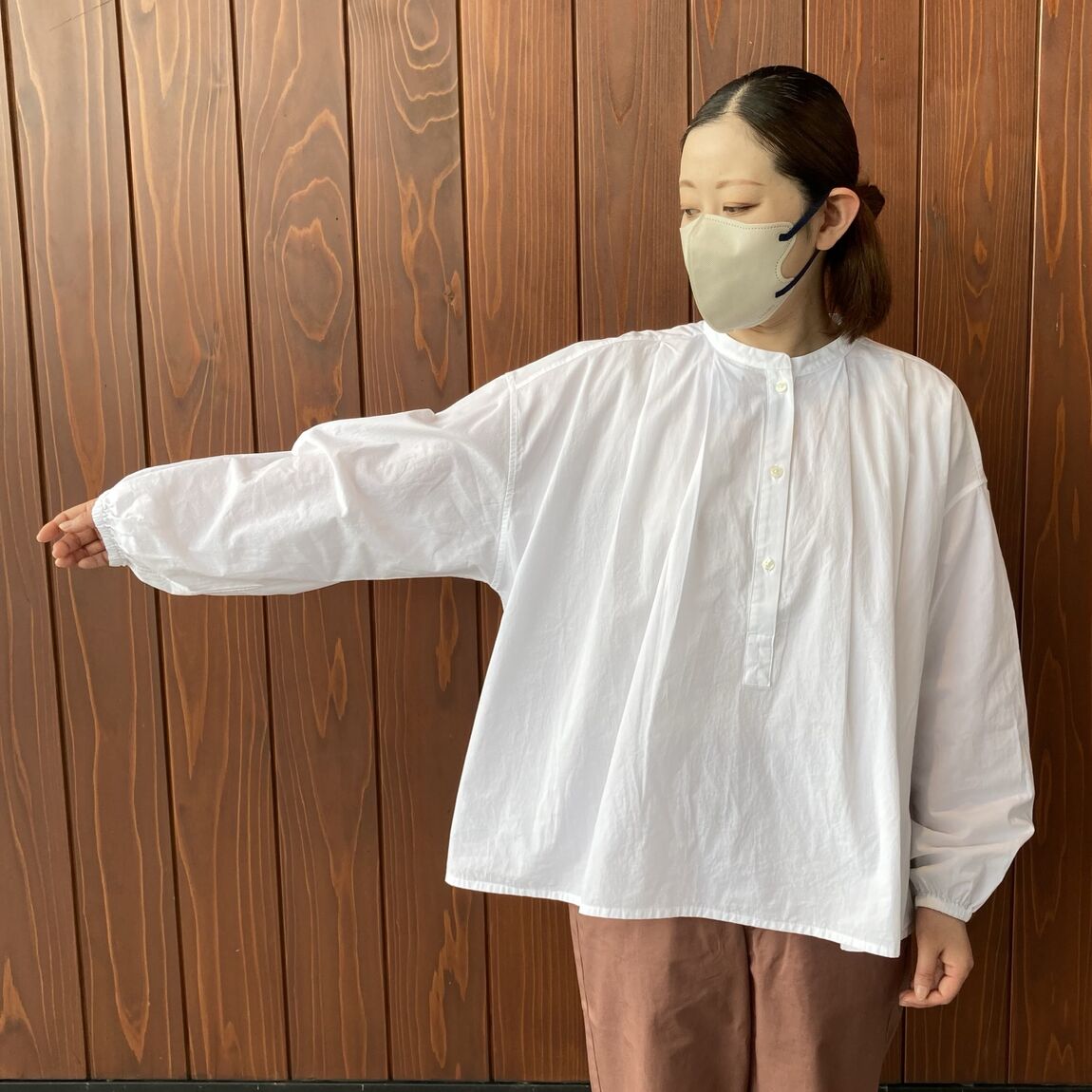 【いわて生協盛岡向中野】身長157cm 村上さんまっすぐブラウス_qc1I0a