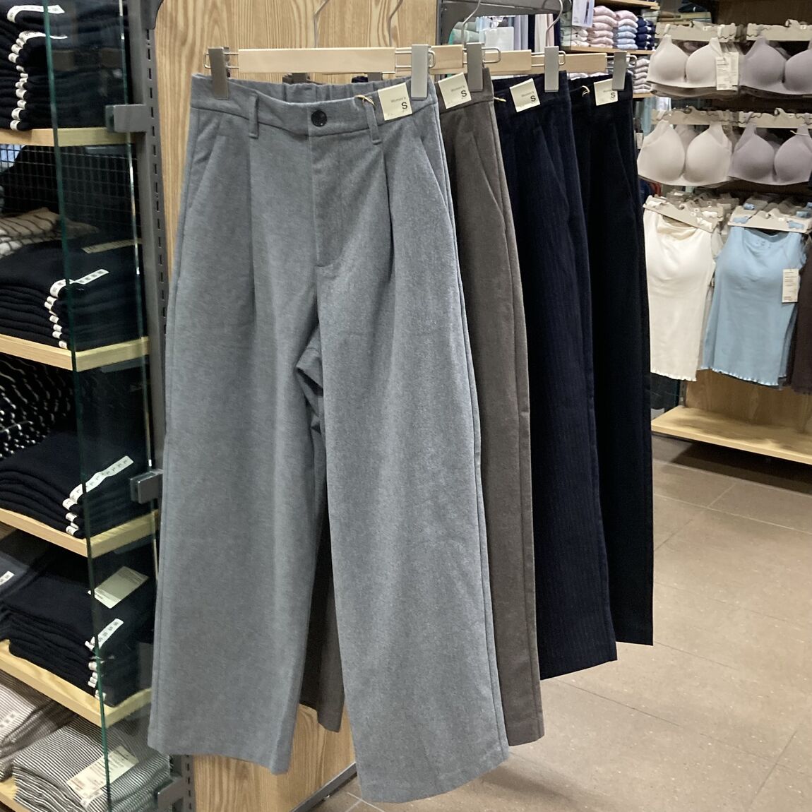 【ラザウォーク甲斐双葉】衣服　新商品のご紹介_8zbRX5