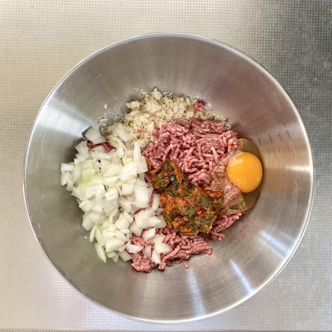 【シエスタハコダテ】手づくりキット ガパオでつくる、夏のスパイシーバーガー③
