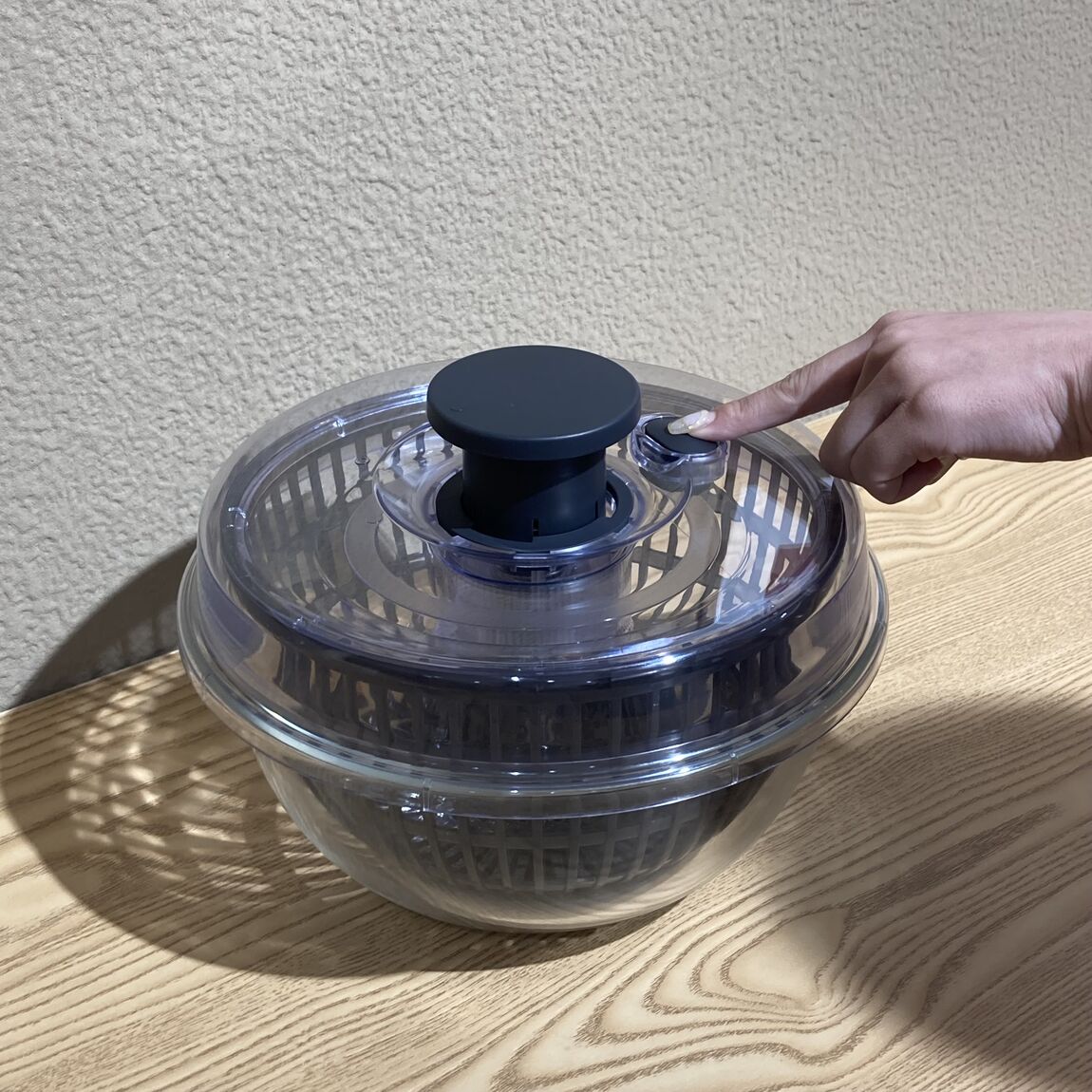 【心斎橋パルコ】プッシュ式　サラダスピナーのご紹介_tgf38L